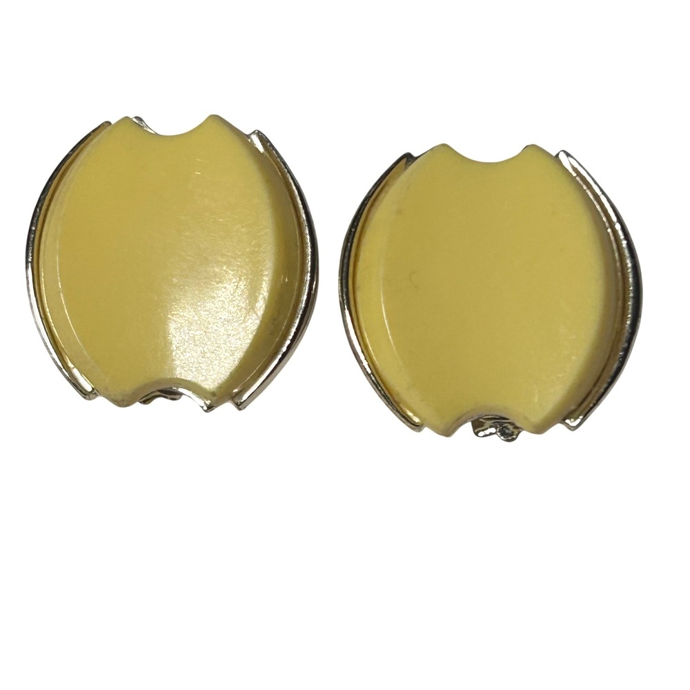 Vintage‎ Capri Yellow Thermoset Gold Tone Clip On Earrings MCM 1960s Signed